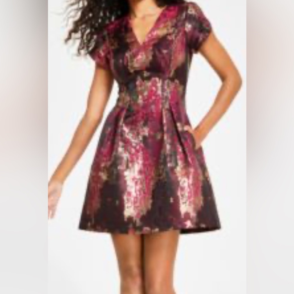 VINCE CAMUTO Holiday Dress Size 6. Worn Once!